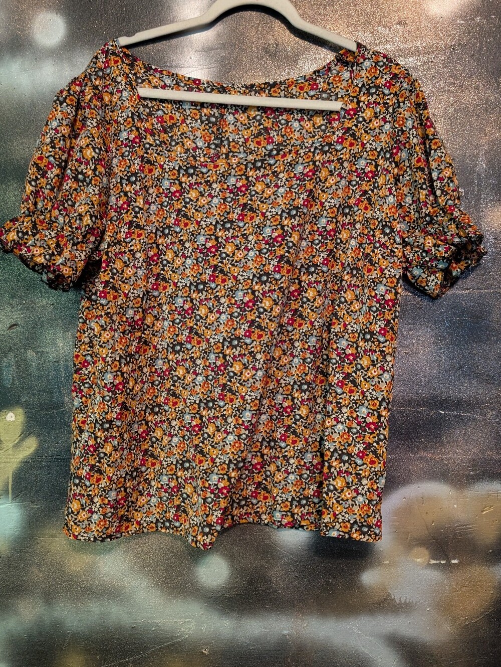 SHEIN Floral Short Puff Sleeve Blouse